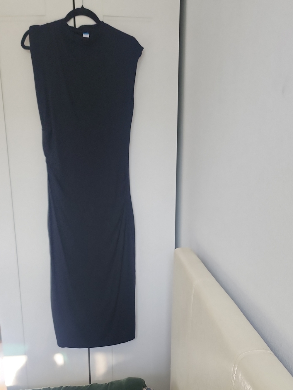 Old Navy Black Sleeveless Midi Dress